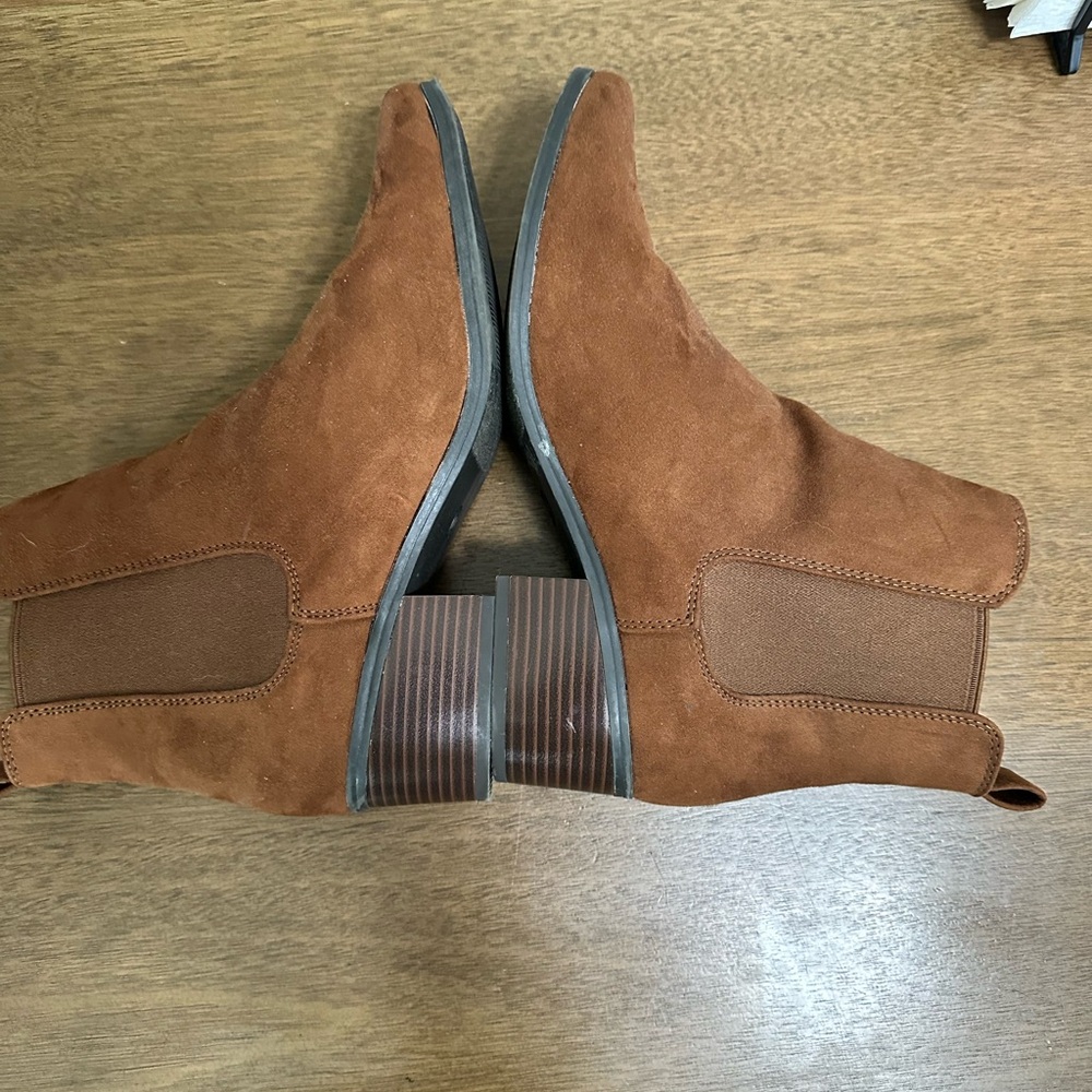 A New Day Ellie Chelsea Boots - Picture 5 of 8